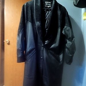 Vintage '80s global identity leather G-111